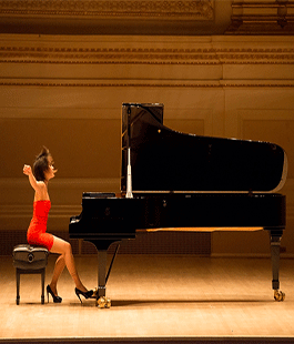Amici della Musica di Firenze: la pianista Yuja Wang in concerto al Teatro della Pergola