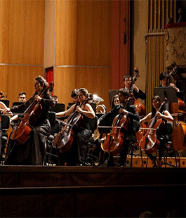 L'Orchestra Sinfonietta del Conservatorio Cherubini interpreta la Sinfonia dell'Orologio di Haydn