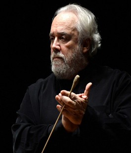 Gianluigi Gelmetti in concerto per la nuova stagione dell'Orchestra della Toscana