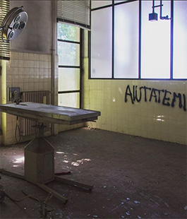 ''Le prigioni della mente'' nelle foto di Claudio Tamburini in mostra al Fuligno