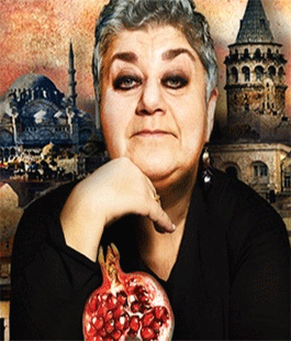"La bastarda di Istanbul" con protagonista Serra Yilmaz al Teatro di Rifredi