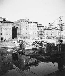 "Firenze ferita e il ponte Santa Trinita", mostra fotografica al Palazzo Davanzati