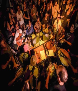 Roda di Samba Spaziale: la passione e la gioia della musica brasiliana al Caffè Letterario