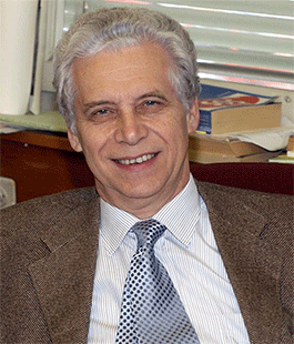 Il fisico Gabriele Veneziano all'Università di Firenze in Aula Magna