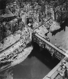 Lettura drammatizzata ''3/4 agosto '44 - La notte dei Ponti di Firenze'' al piazzale degli Uffizi